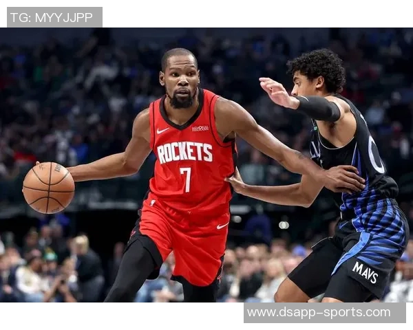 杜兰特赞弗拉格全面提升称控卫角色限制了他的发挥